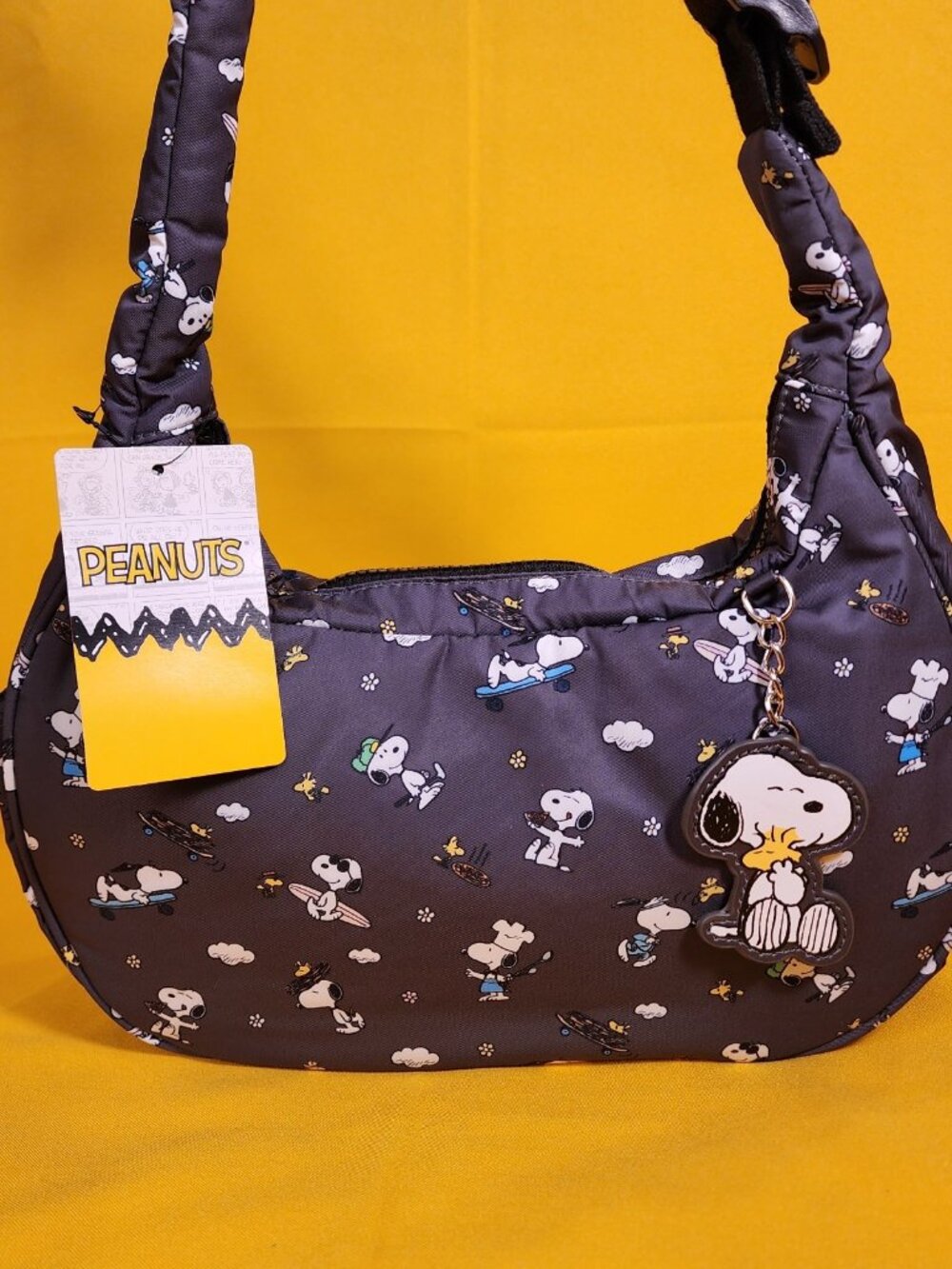 Peanuts Snoopy & Woodstock Icons AOP Nylon Shoulder Bag Purse Charm NEW - Picture 3 of 12